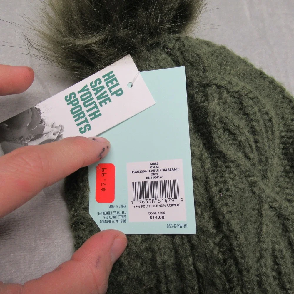 DSG Cable Pom Beanie Girls One Size Fits All Green Winter Outdoor Knit‎ $14 NEW